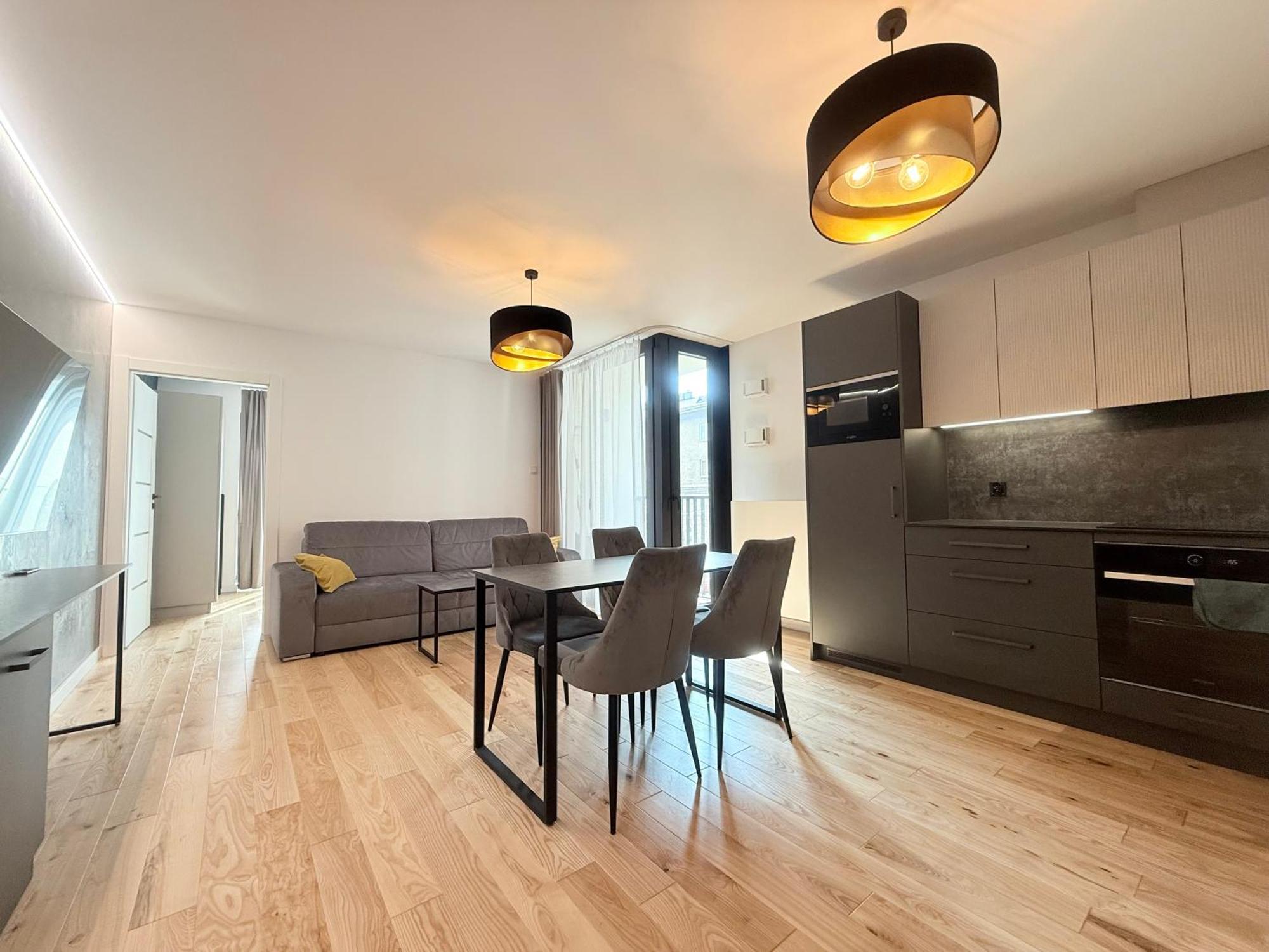 Vistula Avenue Apartment Free Parking, Swimming Pool, Sauna & Gym Krasków Eksteriør bilde