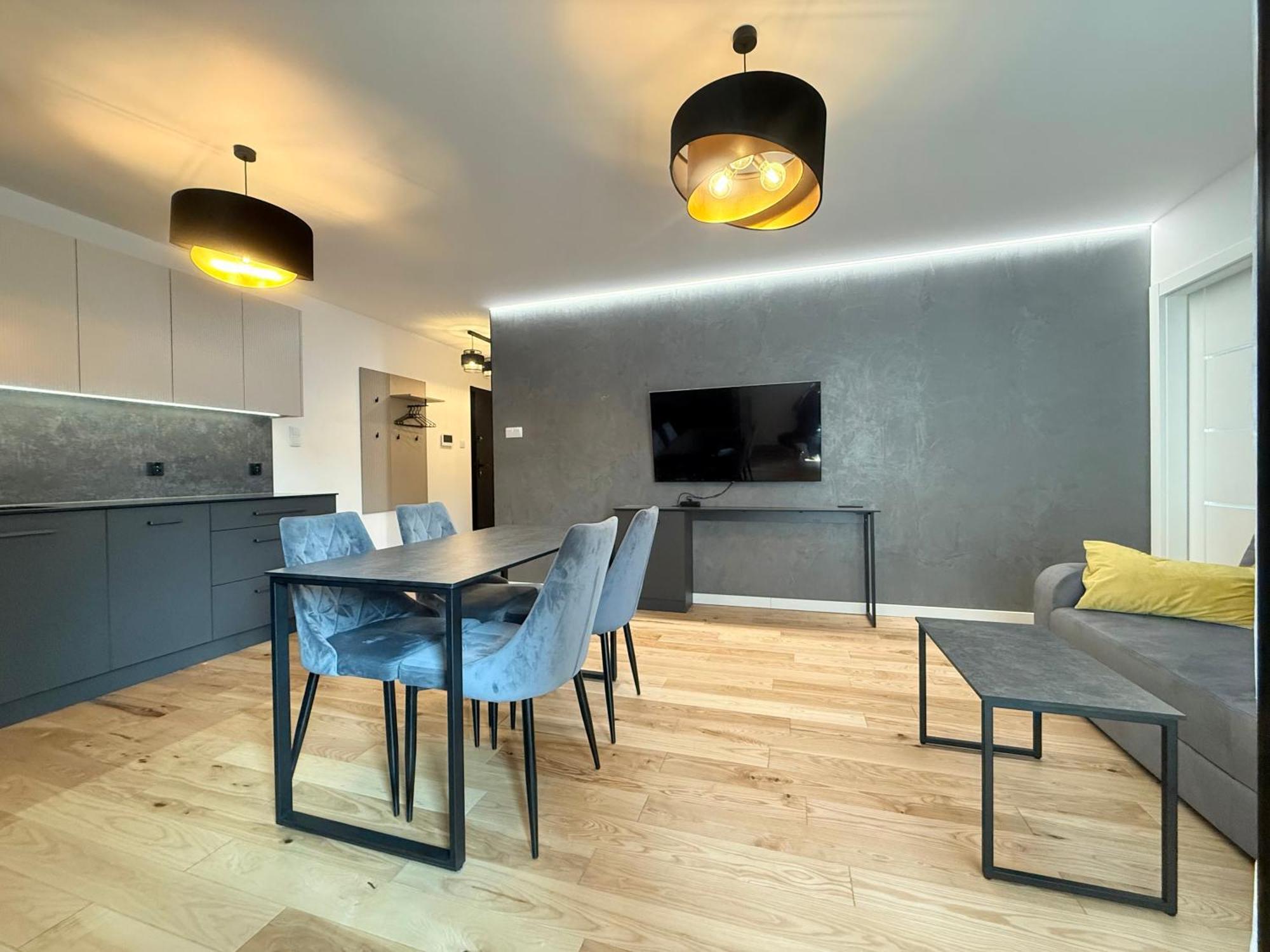 Vistula Avenue Apartment Free Parking, Swimming Pool, Sauna & Gym Krasków Eksteriør bilde